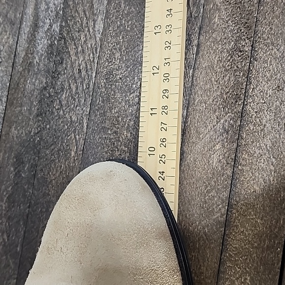 Martino Suede Ankle Bootie Wedges Made in Canada Size 9 - Picture 13 of 15